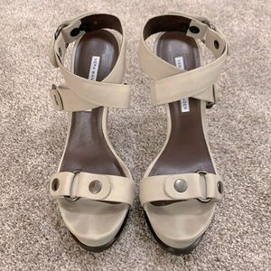 Vera Wang Lavender platform heels